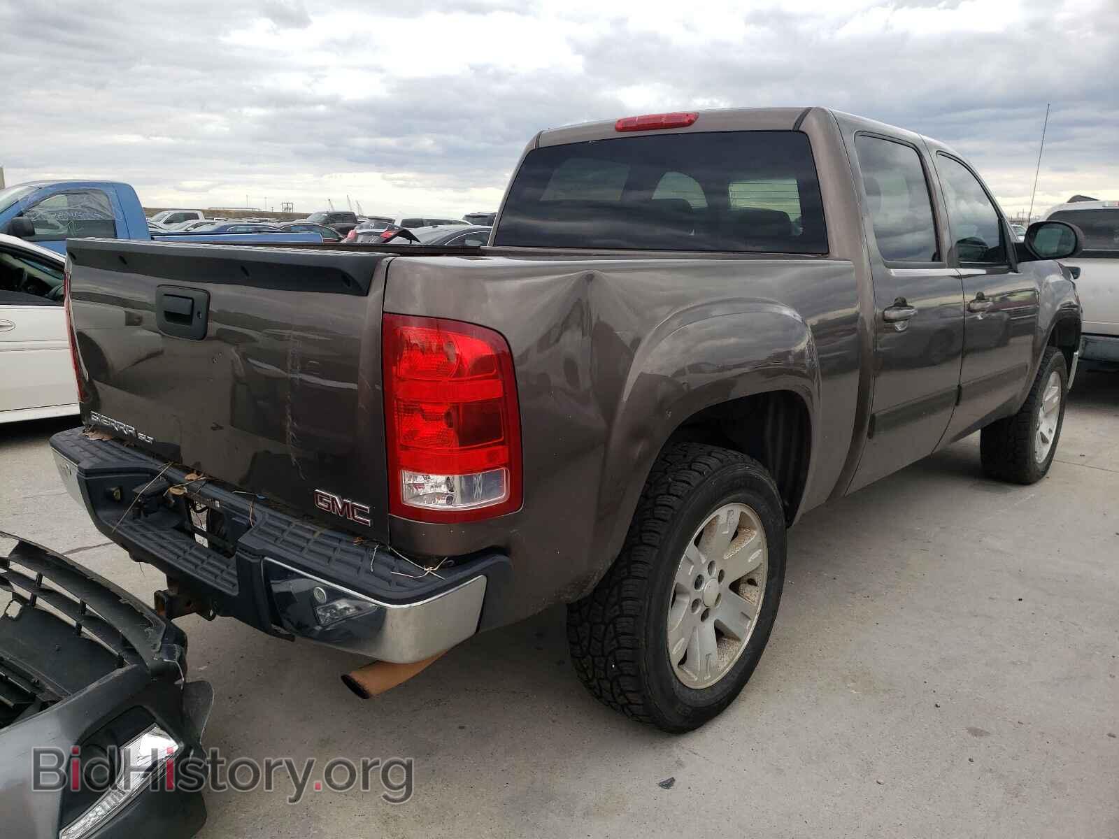 2007 GMC SIERRA - VIN: 2GTEK13Y071564124 - Photo 4