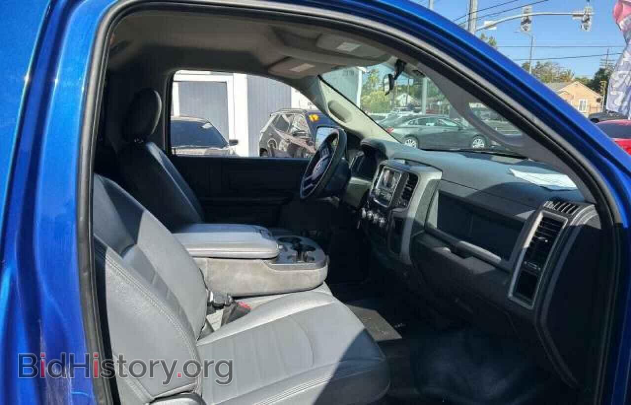 2017 RAM 1500 - VIN: 3C6JR6AG2HG782888 - Photo 5