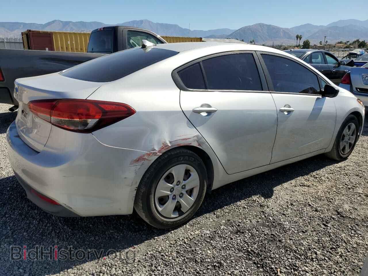 2017 KIA FORTE - VIN: 3KPFK4A71HE043045 - Фото 3