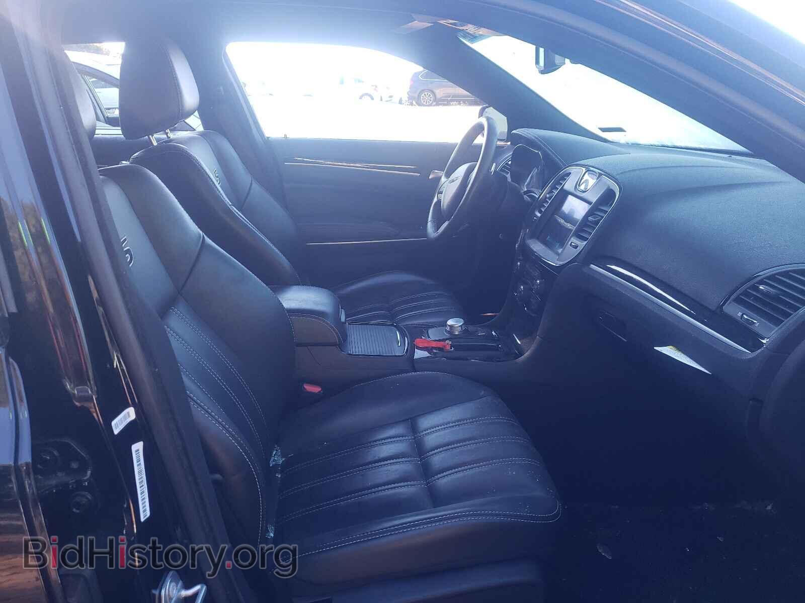 2019 CHRYSLER 300 - VIN: 2C3CCABG4KH654099 - Фото 5