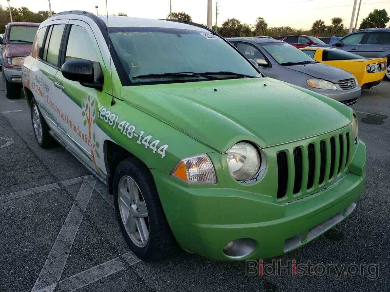 Фотография 1J4NF4FB8AD601374 - JEEP COMPASS 2010