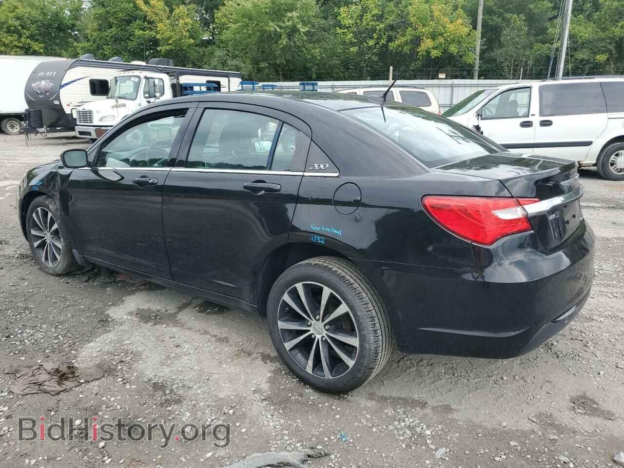2013 CHRYSLER 200 - VIN: 1C3CCBBB5DN516141 - Фото 2