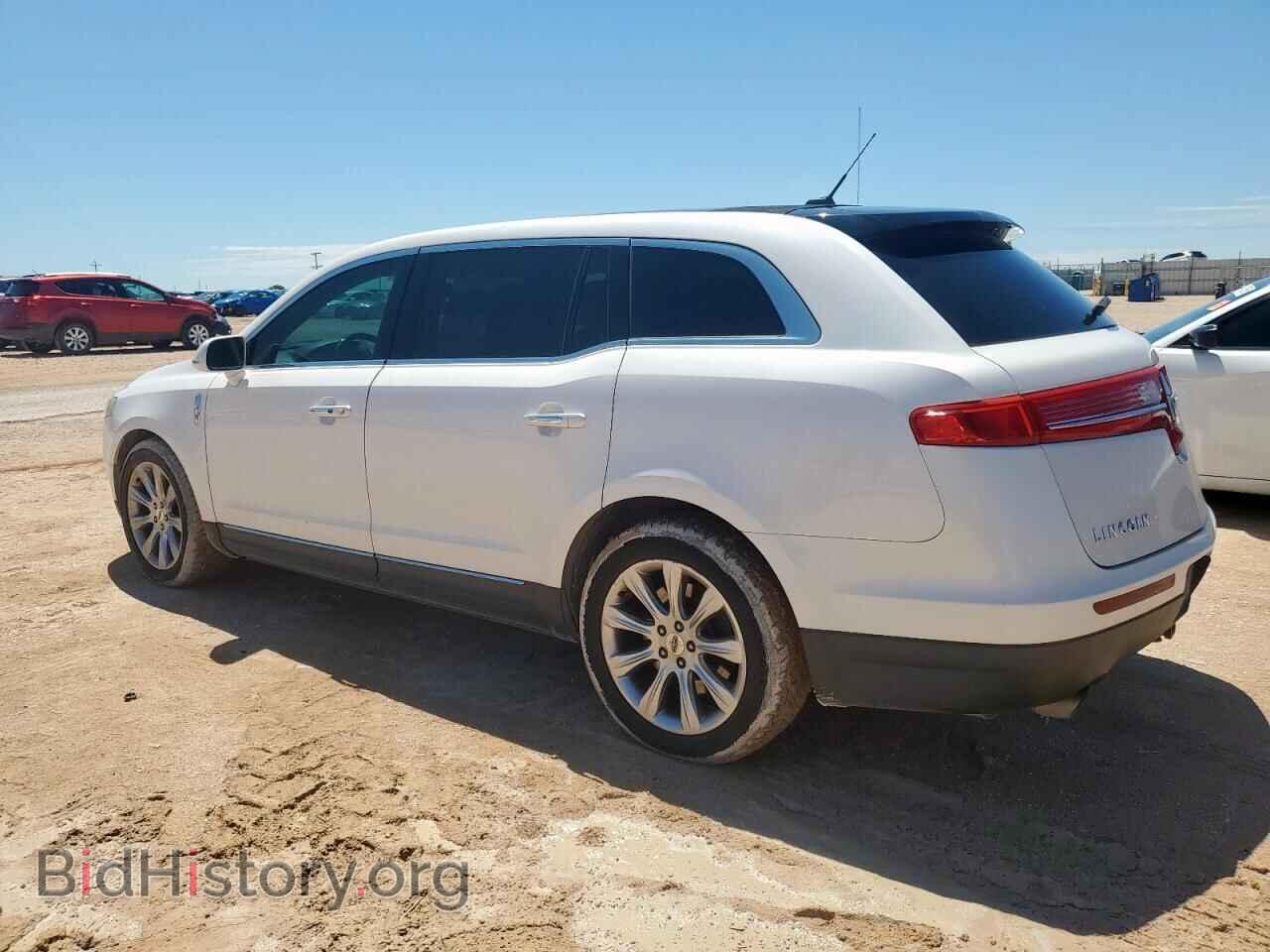 2013 LINCOLN MKT - VIN: 2LMHJ5AT4DBL53884 - Фото 2