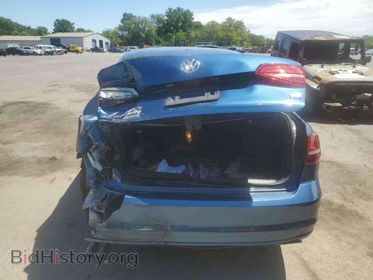 2017 VOLKSWAGEN JETTA - VIN: 3VW2B7AJ4HM384244 - Photo 6