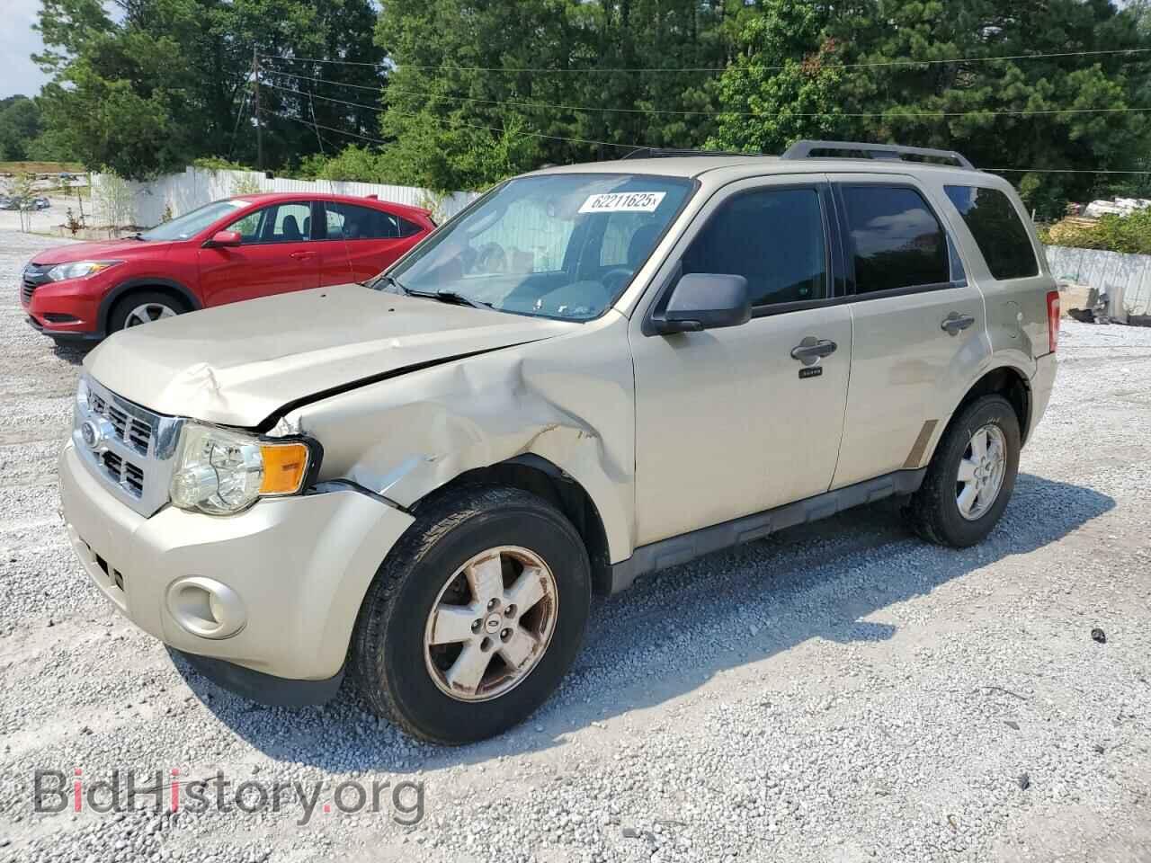 Photo 1FMCU0D78BKB75026 - FORD ESCAPE 2011