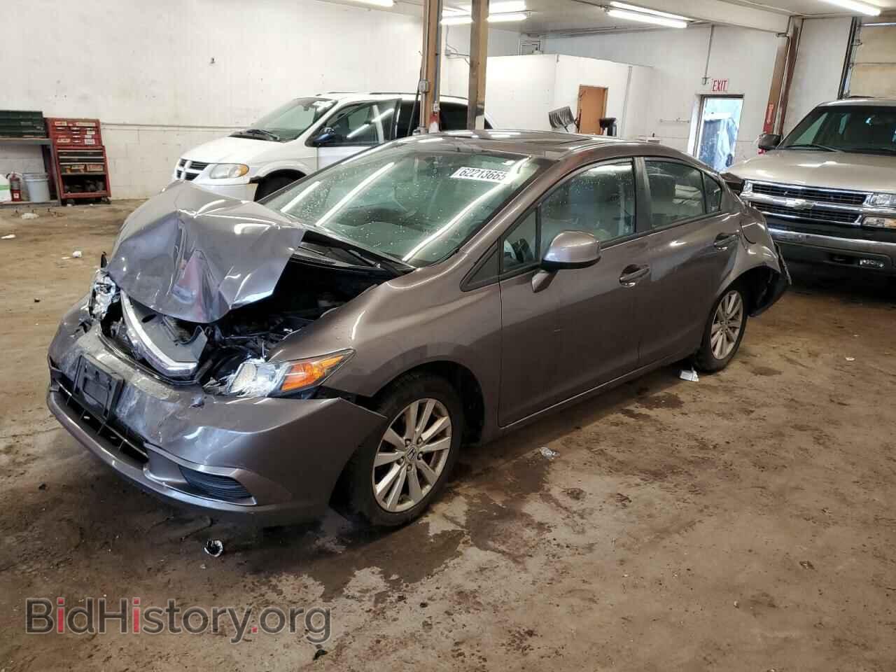 Фотография 19XFB2F92CE075543 - HONDA CIVIC 2012