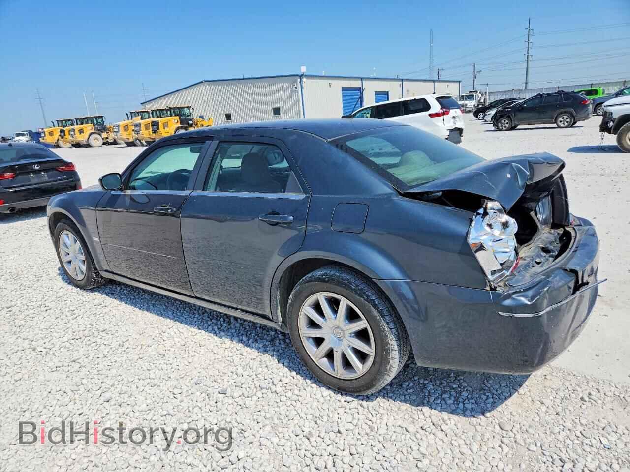 2008 CHRYSLER 300 - VIN: 2C3LA53G18H292236 - Фото 2