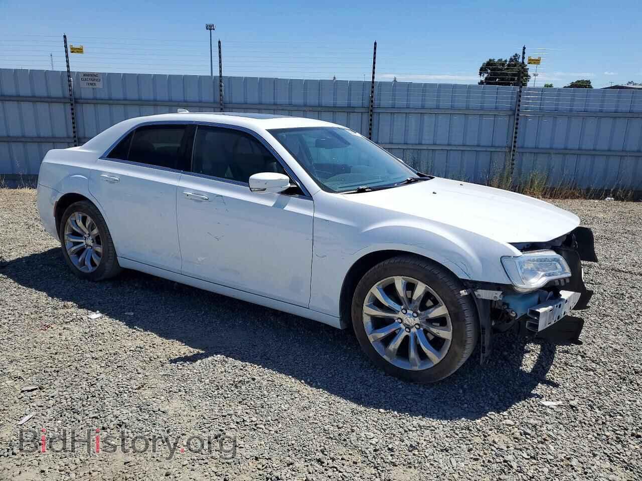 2016 CHRYSLER 300 - VIN: 2C3CCAAGXGH313444 - Фото 4