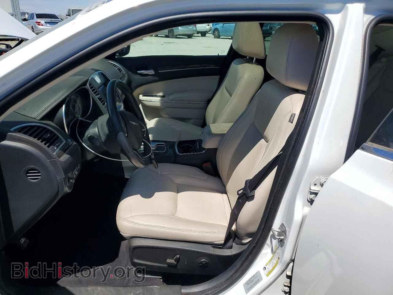 2016 CHRYSLER 300 - VIN: 2C3CCAAGXGH313444 - Фото 7