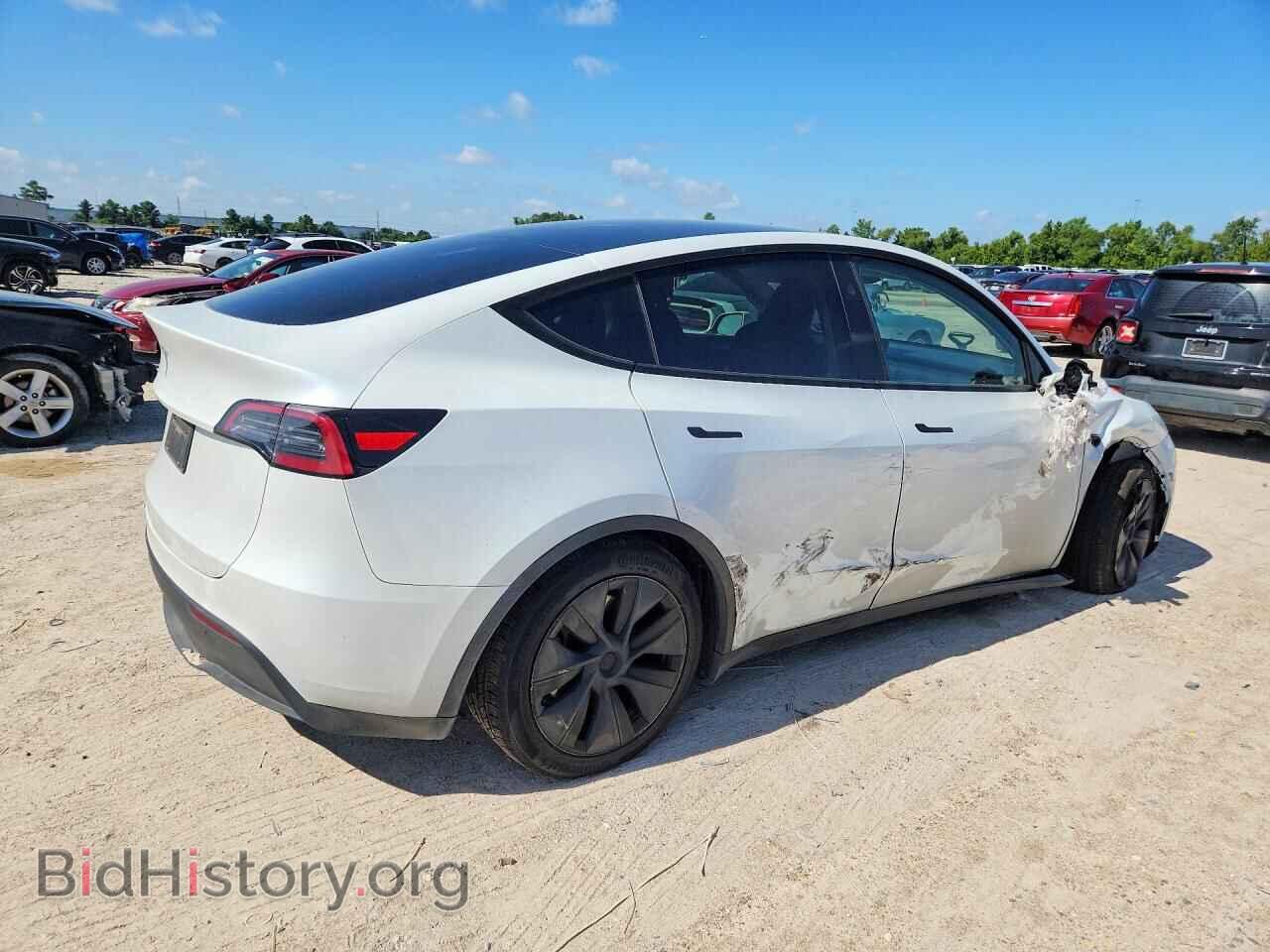 2025 TESLA MODEL Y - VIN: 7SAYGDED0SA378955 - Фото 3
