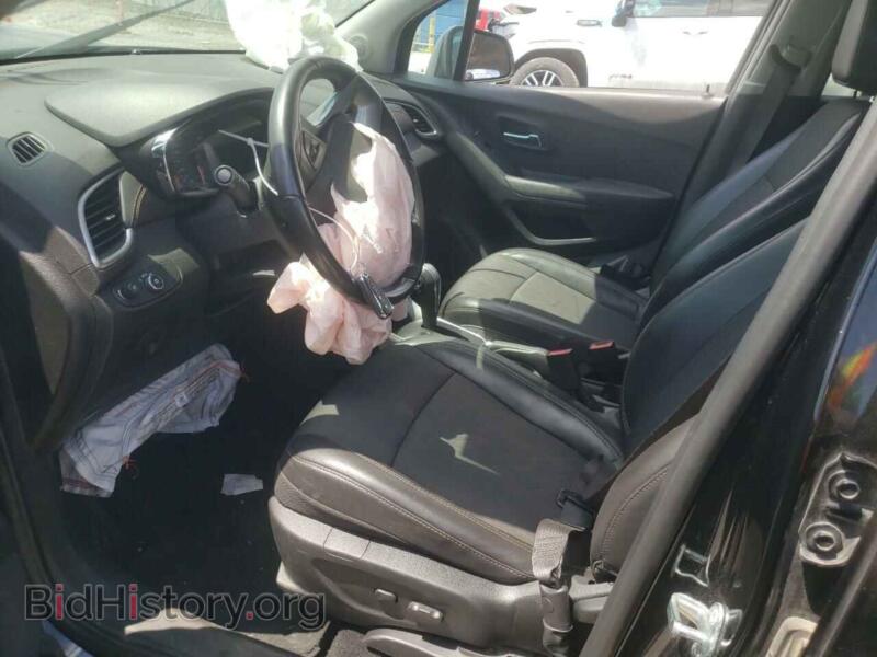 2020 Chevrolet TRAX (VIN 3GNCJLSB9LL172682) — photo 7 of 12