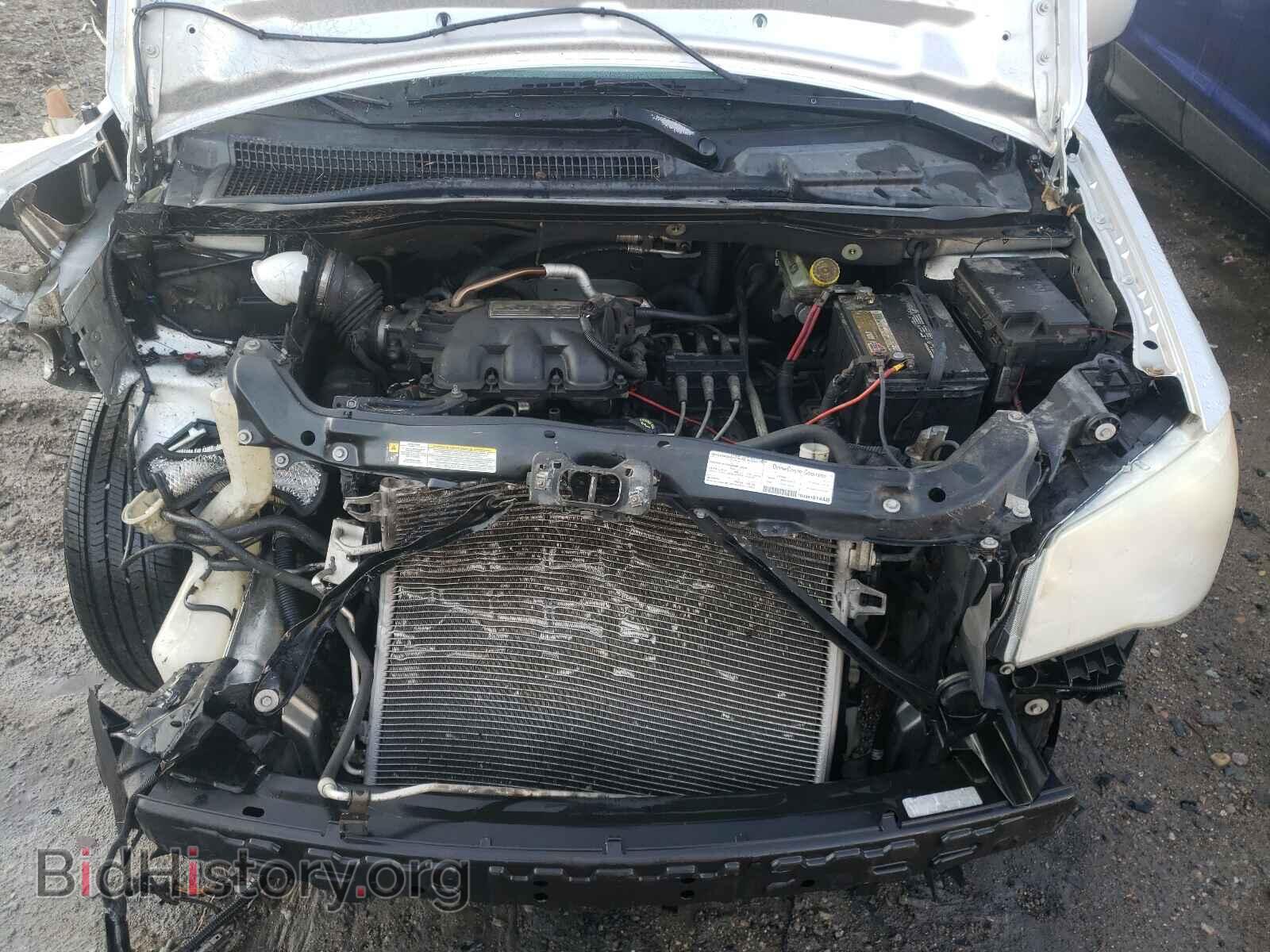 2008 CHRYSLER MINIVAN - VIN: 2A8HR54P28R637205 - Фото 7