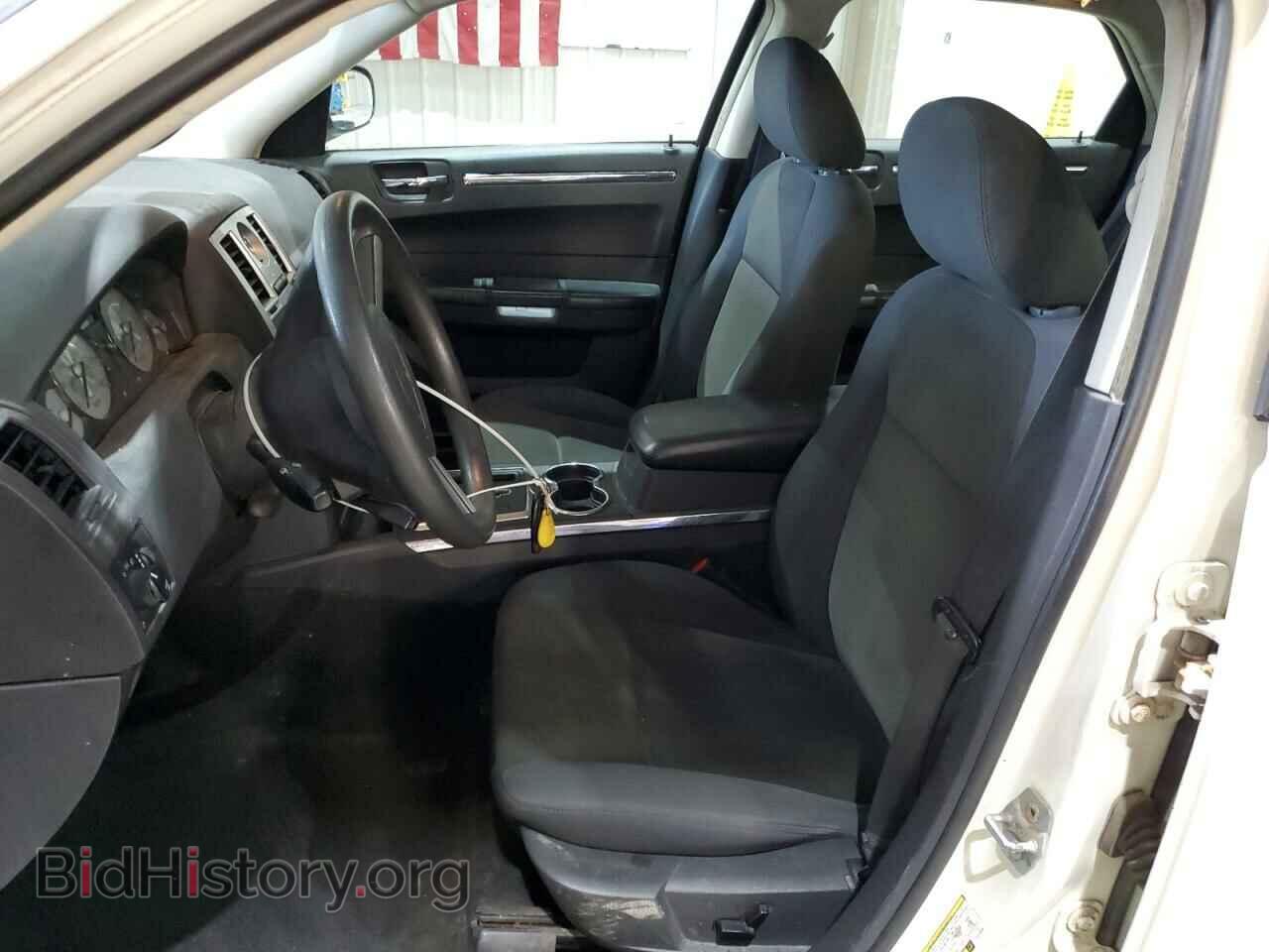 2010 CHRYSLER 300 - VIN: 2C3CA4CD1AH104692 - Фото 7