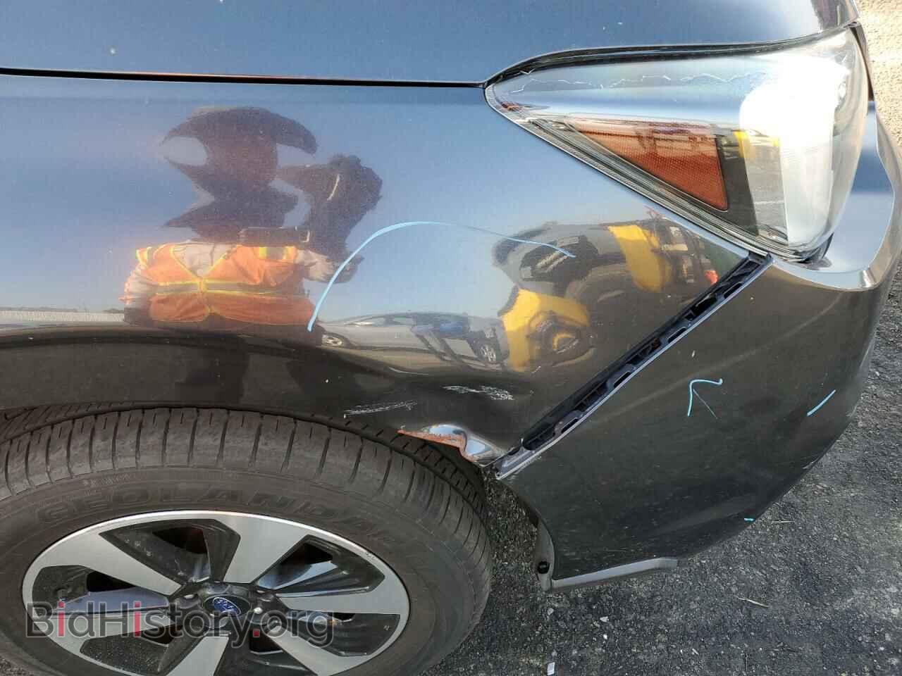 2017 SUBARU FORESTER - VIN: JF2SJAEC9HH403696 - Фото 9