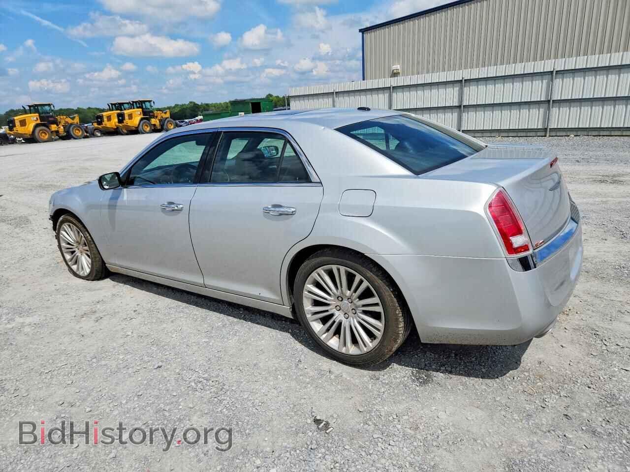 2012 CHRYSLER 300 - VIN: 2C3CCACG0CH139004 - Фото 2