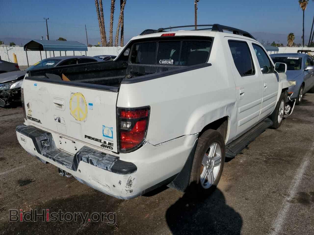 2013 HONDA RIDGELINE - VIN: 5FPYK1F56DB003974 - Фото 4