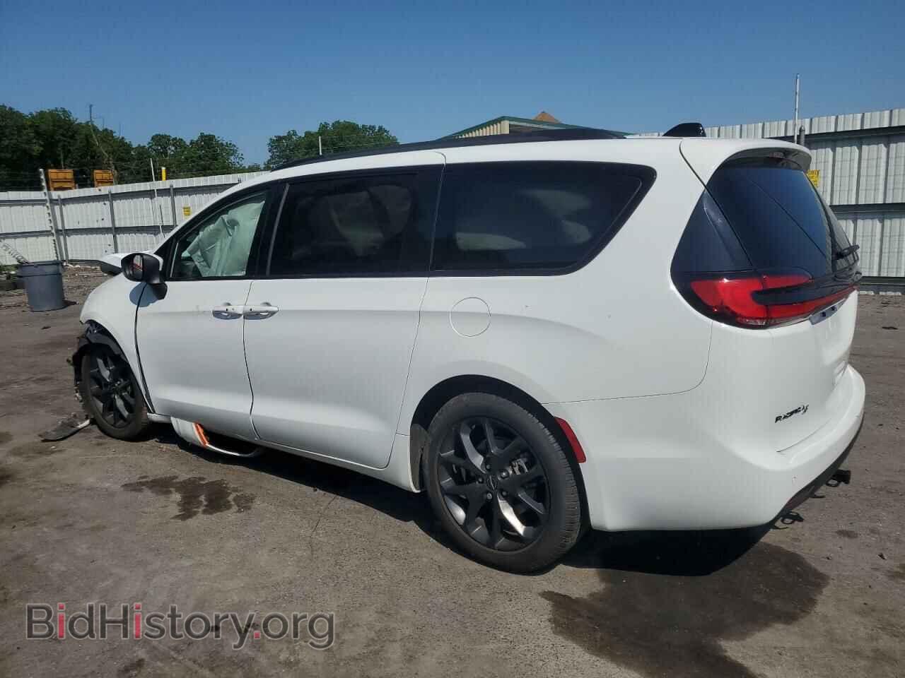 2023 CHRYSLER PACIFICA - VIN: 2C4RC1BG5PR504865 - Photo 2