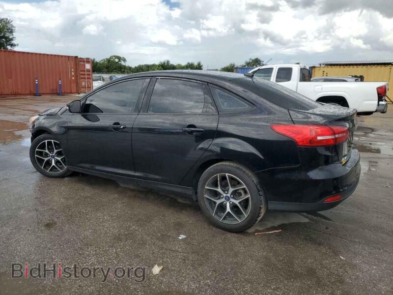 2017 Ford FOCUS (VIN 1FADP3H29HL221441) — photo 2 of 14