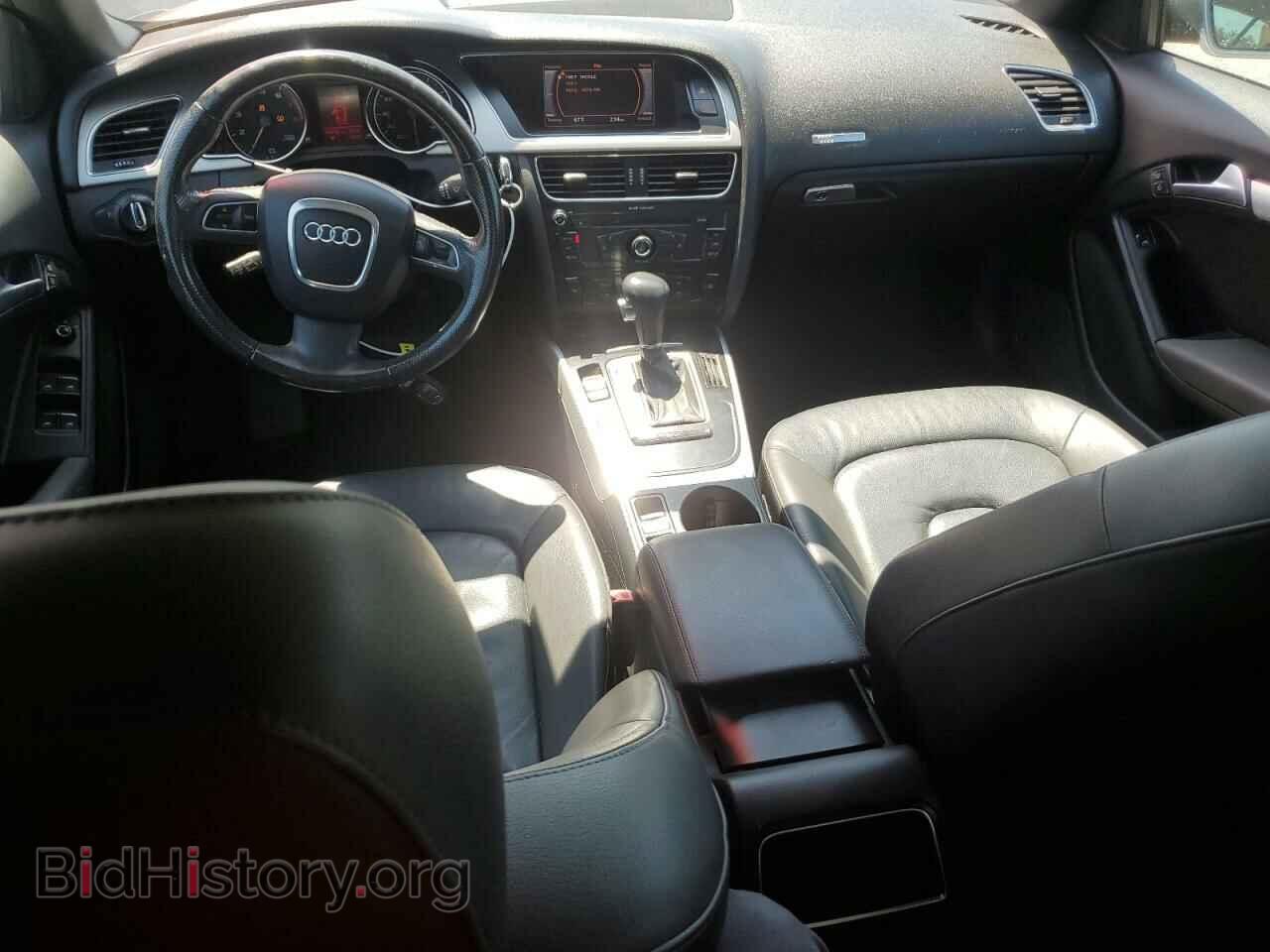 2010 AUDI A5 - VIN: WAUAFAFH2AN010715 - Фото 8