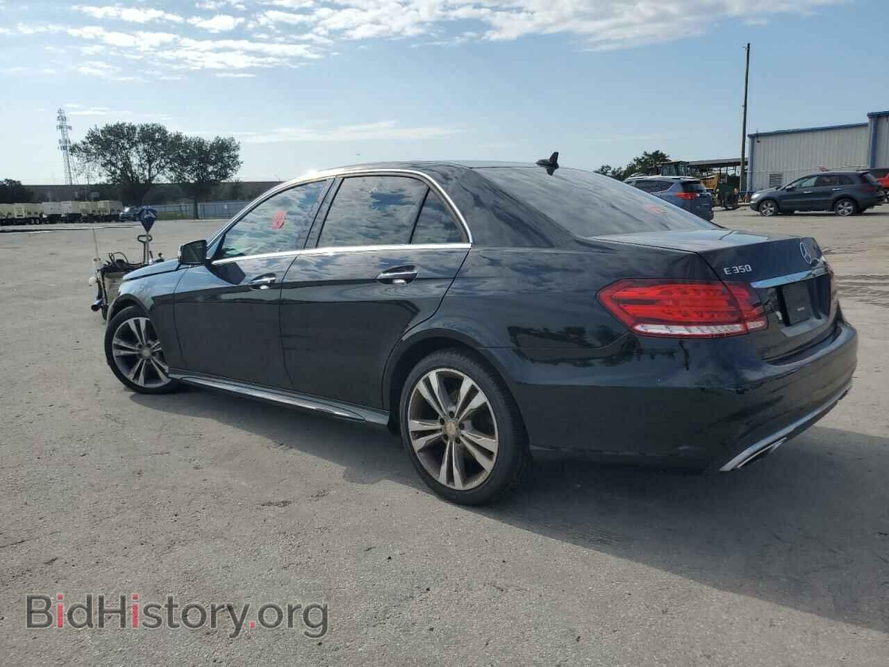 2016 MERCEDES-BENZ E-CLASS - VIN: WDDHF5KB4GB215043 - Фото 2