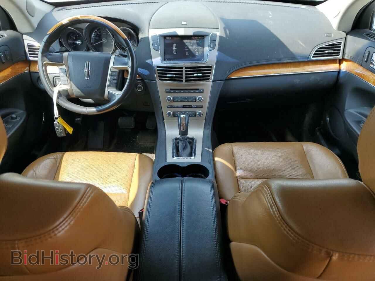 2011 LINCOLN MKT - VIN: 2LMHJ5AT4BBJ50040 - Фото 8