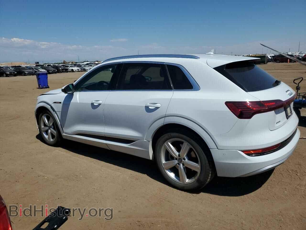 2019 AUDI E-TRON - VIN: WA1LAAGEXKB004799 - Photo 2