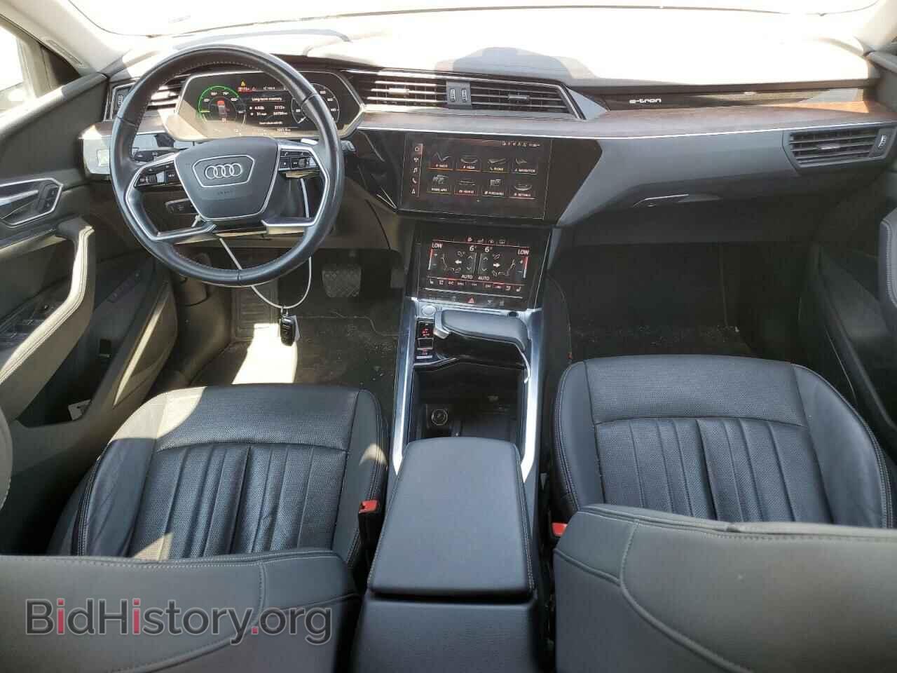 2019 AUDI E-TRON - VIN: WA1LAAGEXKB004799 - Photo 8