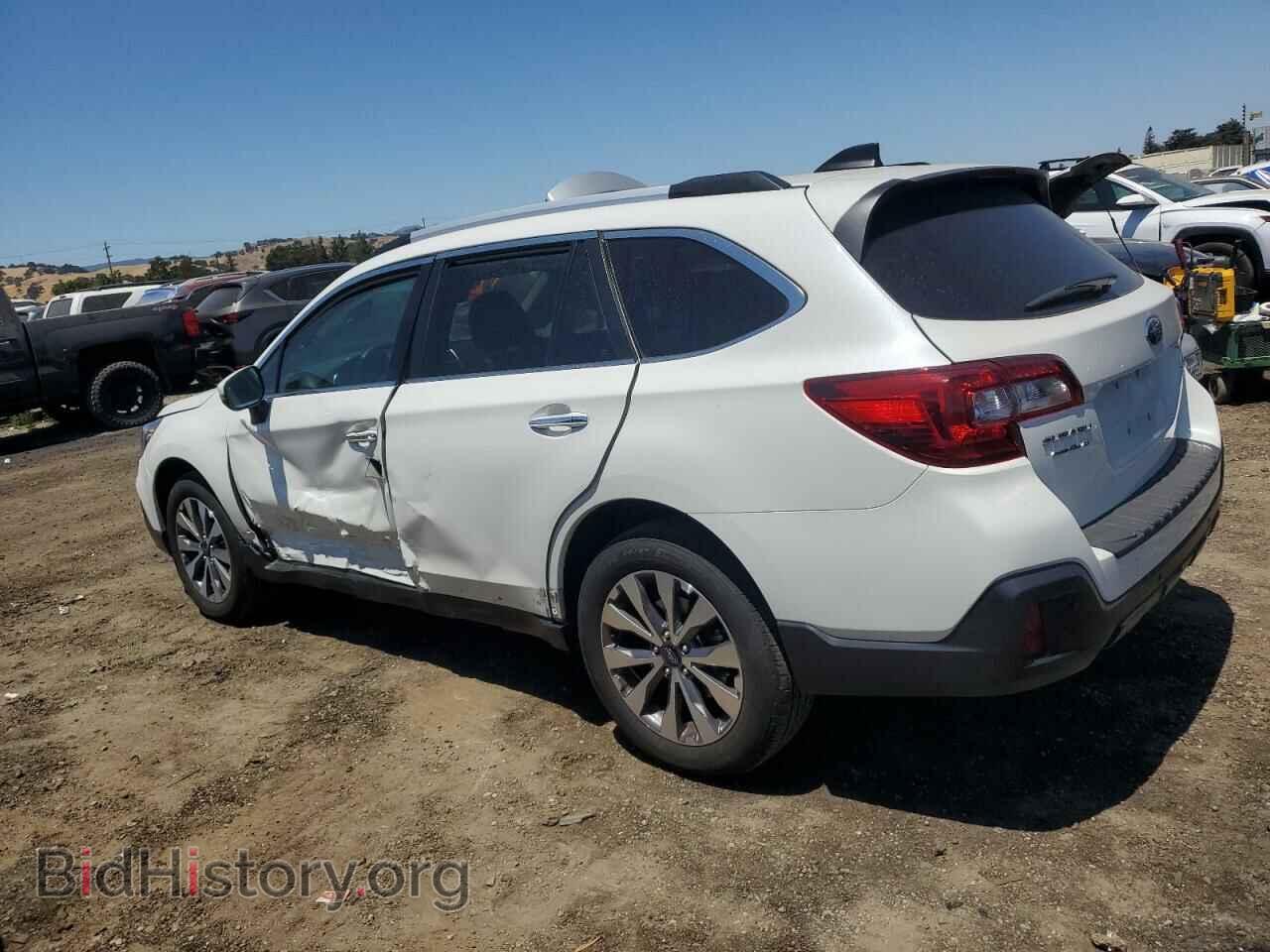 2018 SUBARU OUTBACK - VIN: 4S4BSATC0J3307274 - Фото 2