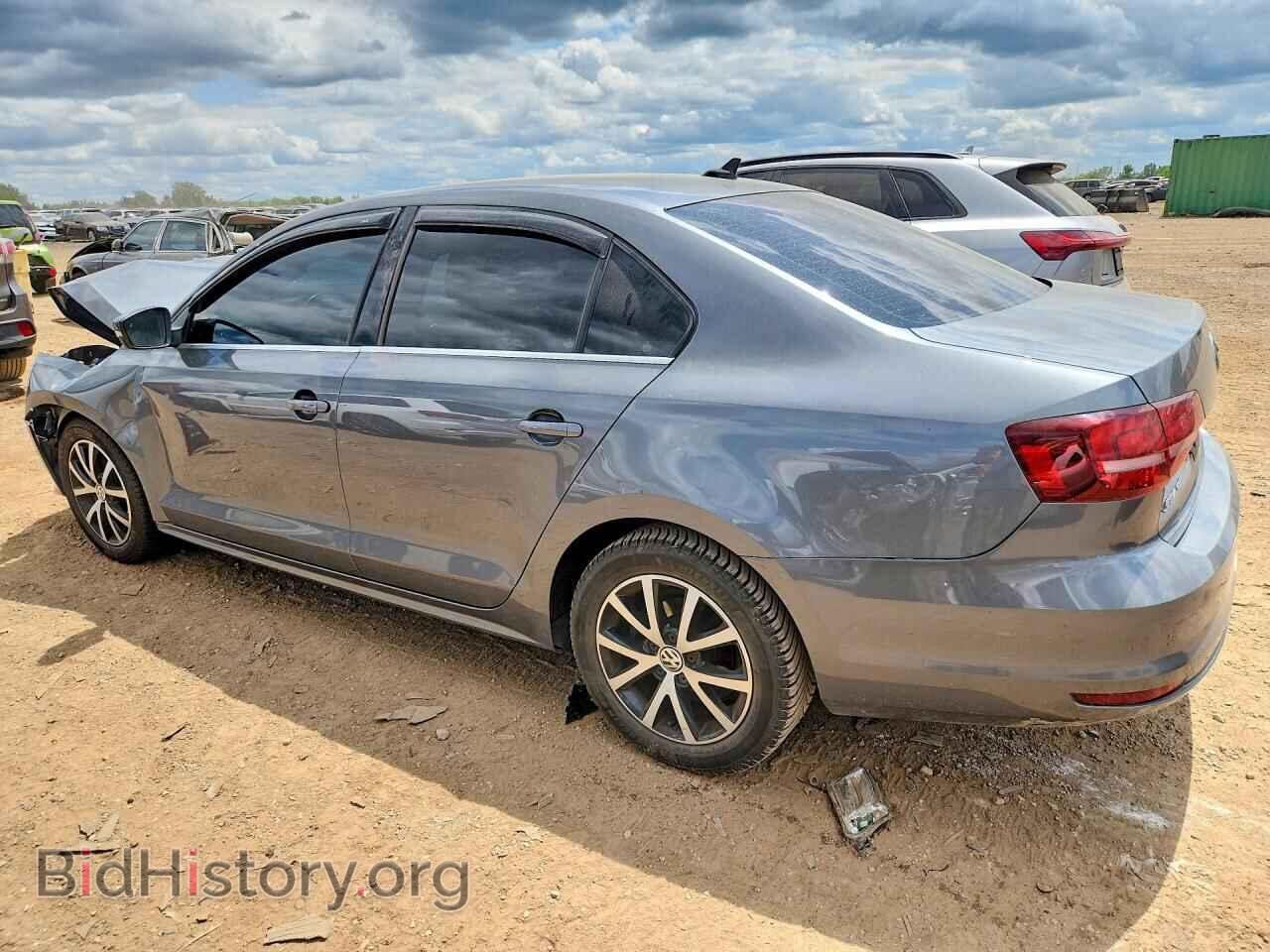 2017 VOLKSWAGEN JETTA - VIN: 3VWDB7AJXHM221266 - Photo 2