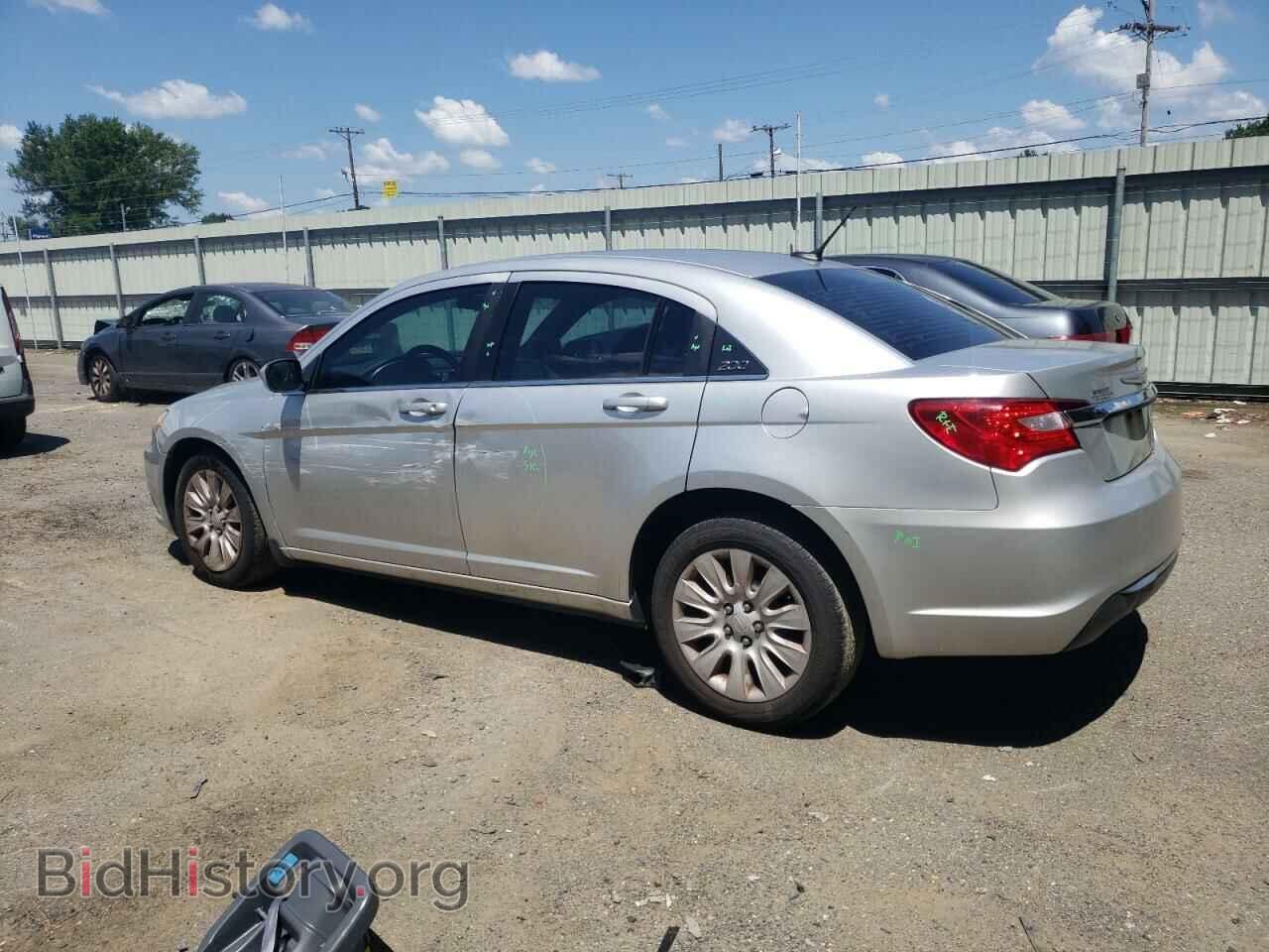 2012 CHRYSLER 200 - VIN: 1C3CCBAB4CN140676 - Photo 2
