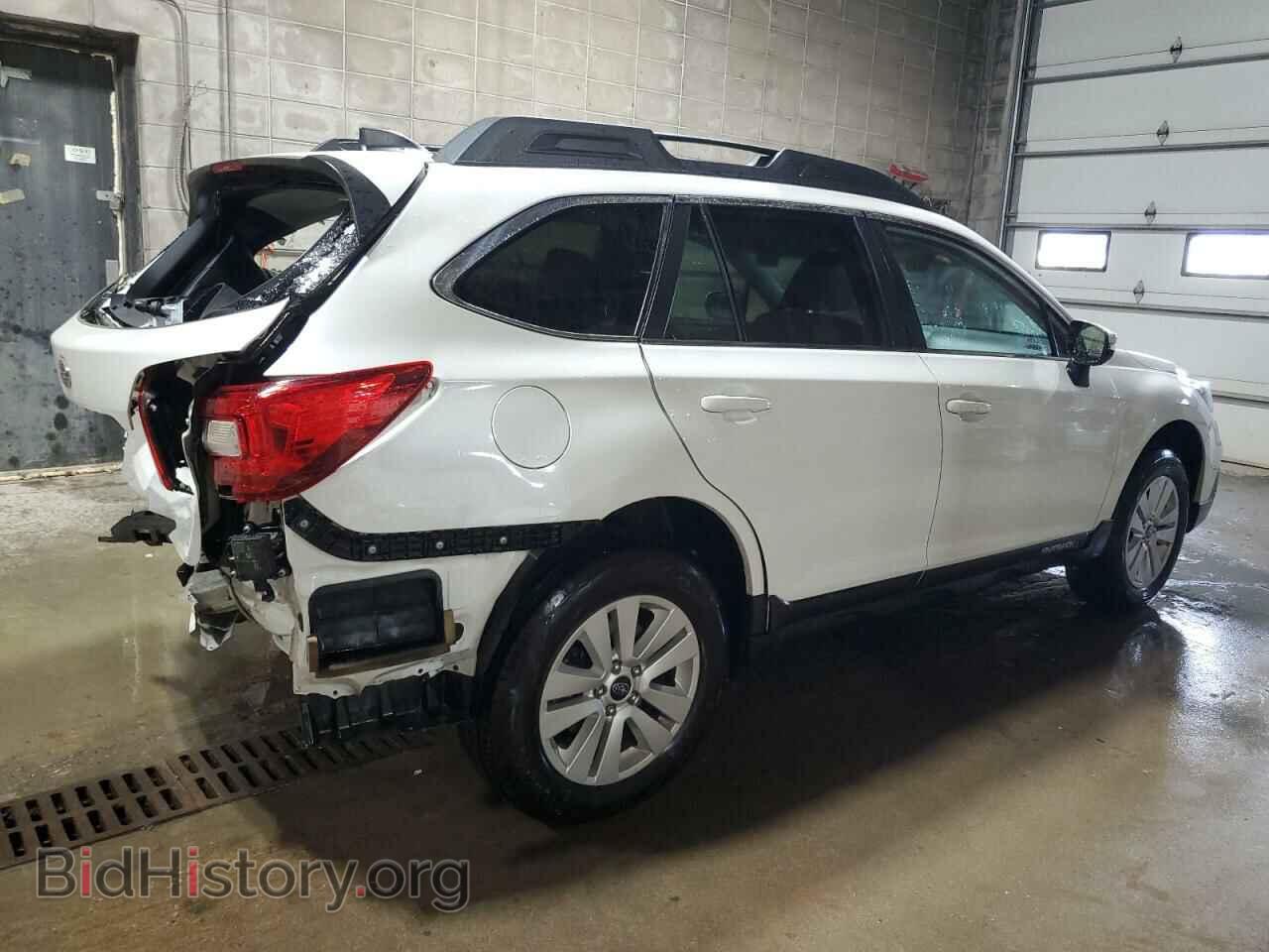 2019 SUBARU OUTBACK - VIN: 4S4BSAFC4K3336404 - Фото 3