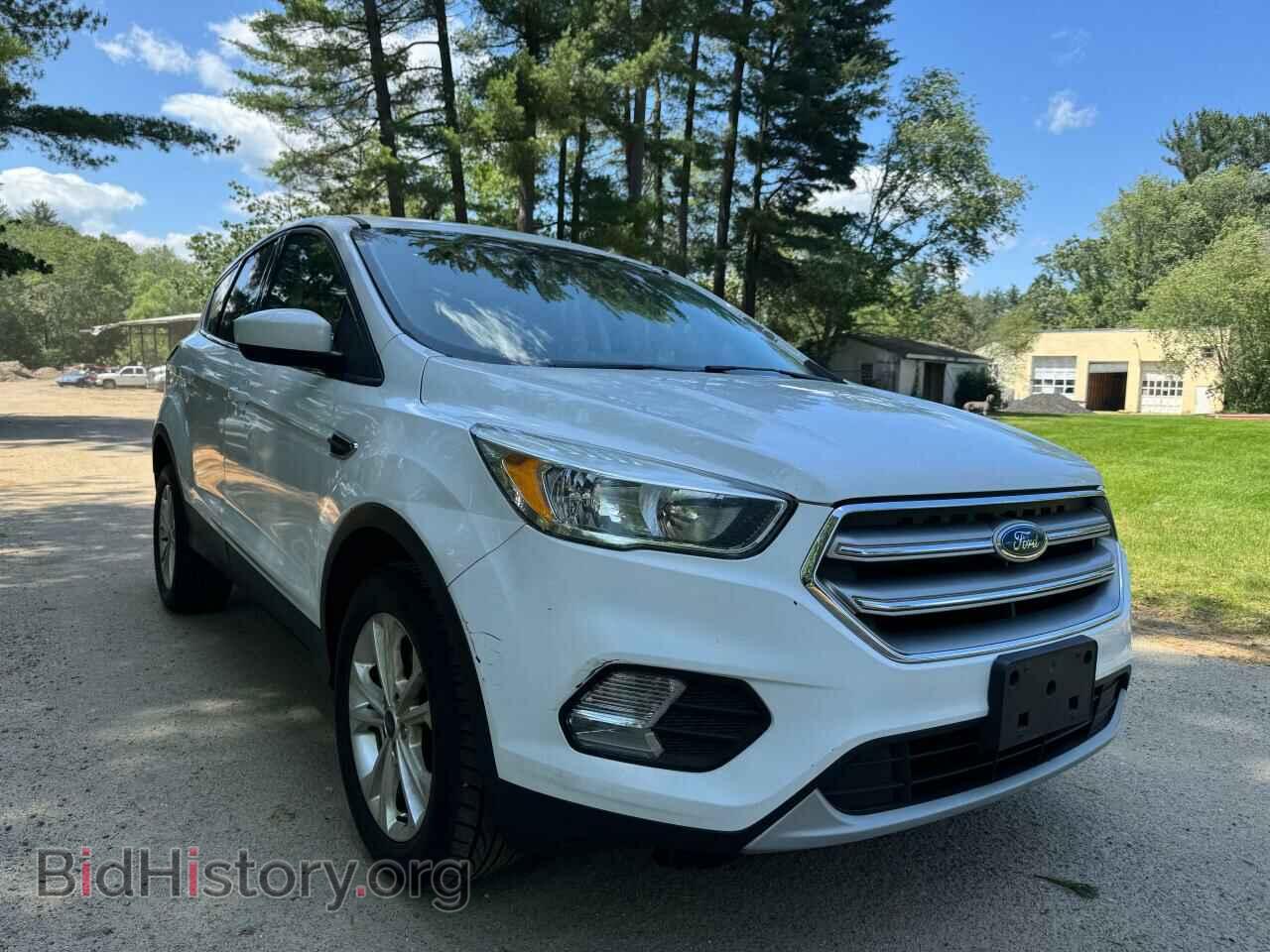 Фотография 1FMCU0GD1HUE77000 - FORD ESCAPE 2017