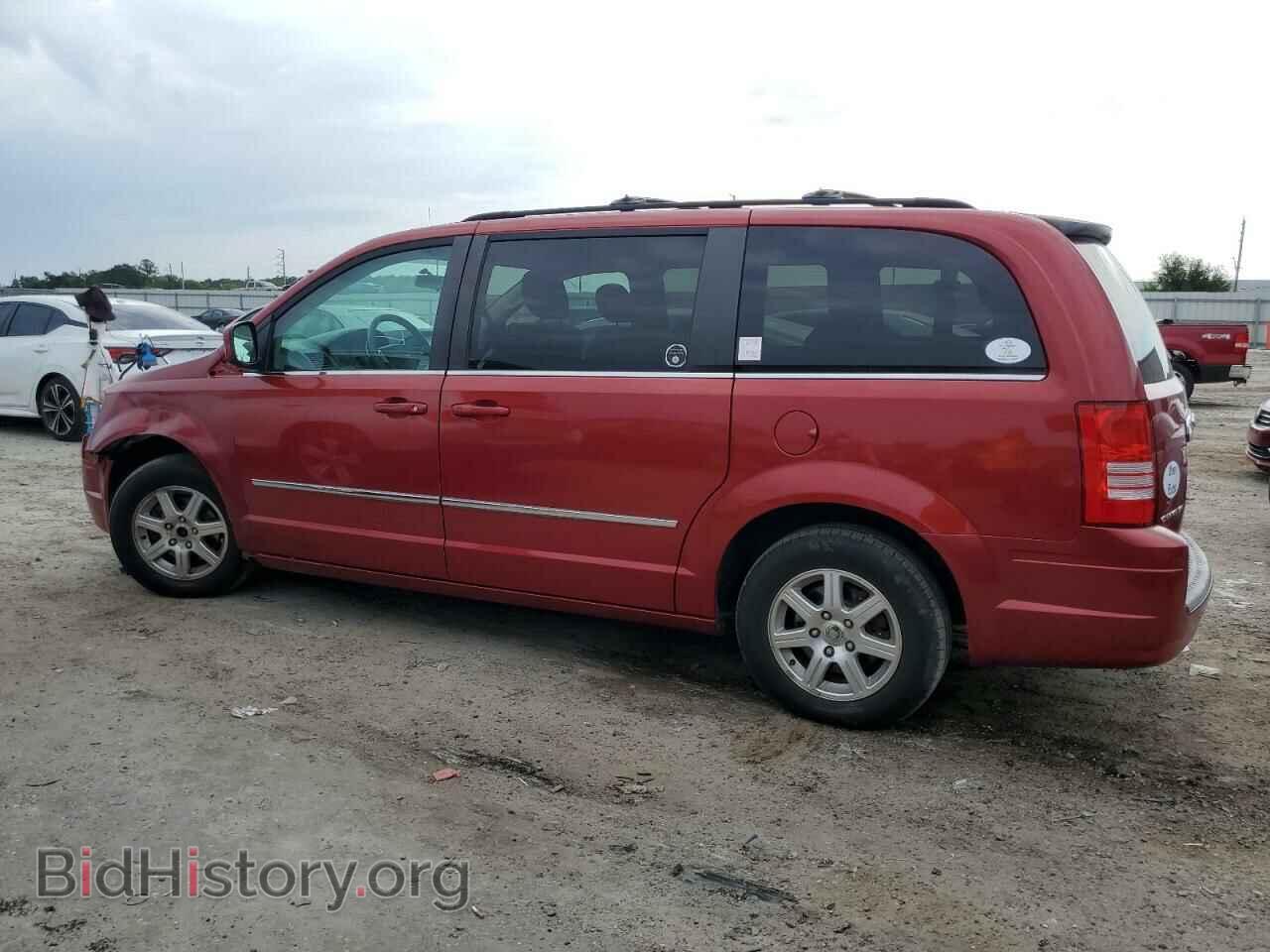 2009 CHRYSLER MINIVAN - VIN: 2A8HR54169R629847 - Фото 2