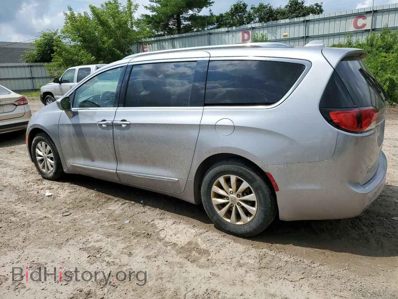 2018 CHRYSLER PACIFICA - VIN: 2C4RC1EG9JR247860 - Фото 2