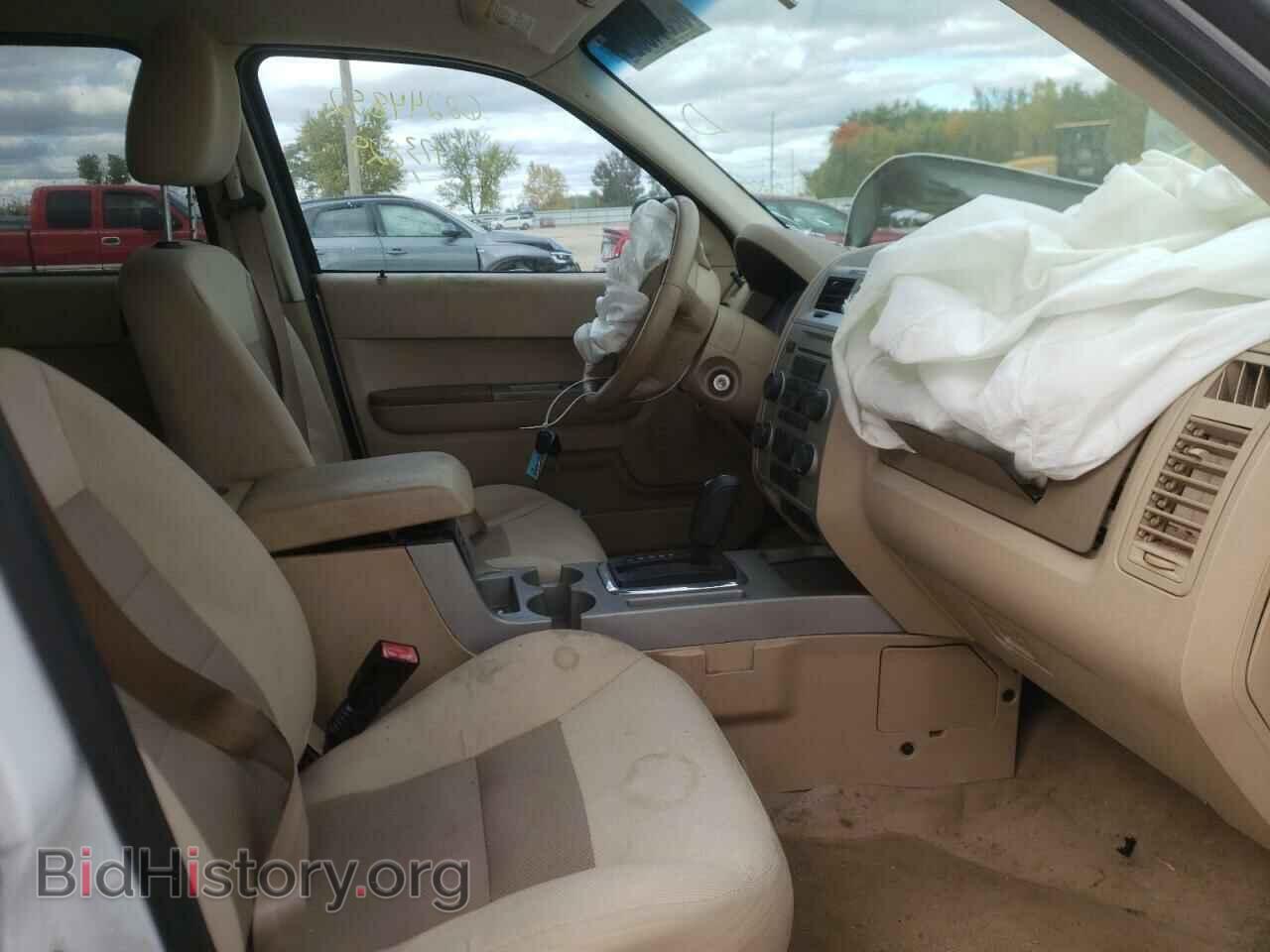 2008 FORD ESCAPE - VIN: 1FMCU93128KD65205 - Фото 5