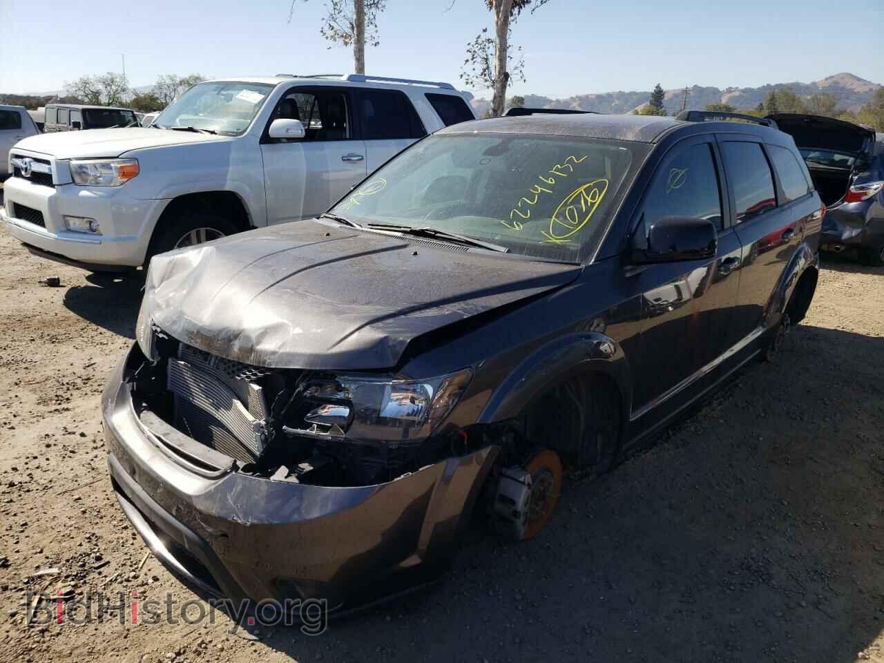 2019 DODGE JOURNEY - VIN: 3C4PDCBB3KT784425 - Фото 2