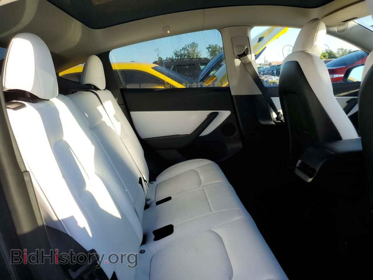2022 TESLA MODEL Y - VIN: 7SAYGDEF6NF379746 - Фото 6