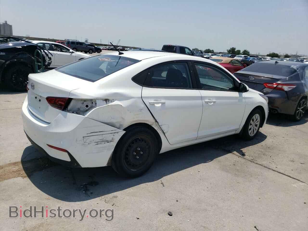 2018 HYUNDAI ACCENT - VIN: 3KPC24A38JE021758 - Фото 3