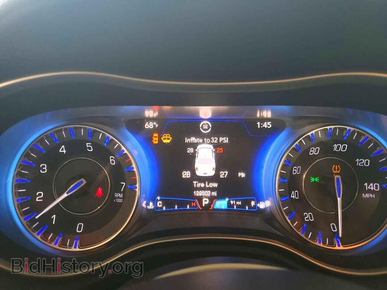 2015 CHRYSLER 300 - VIN: 2C3CCAAG8FH735887 - Фото 9