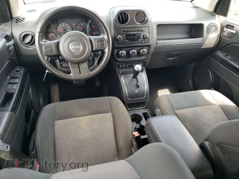 2012 Jeep COMPASS (VIN 1C4NJDEB5CD575101) — фото 8 из 13