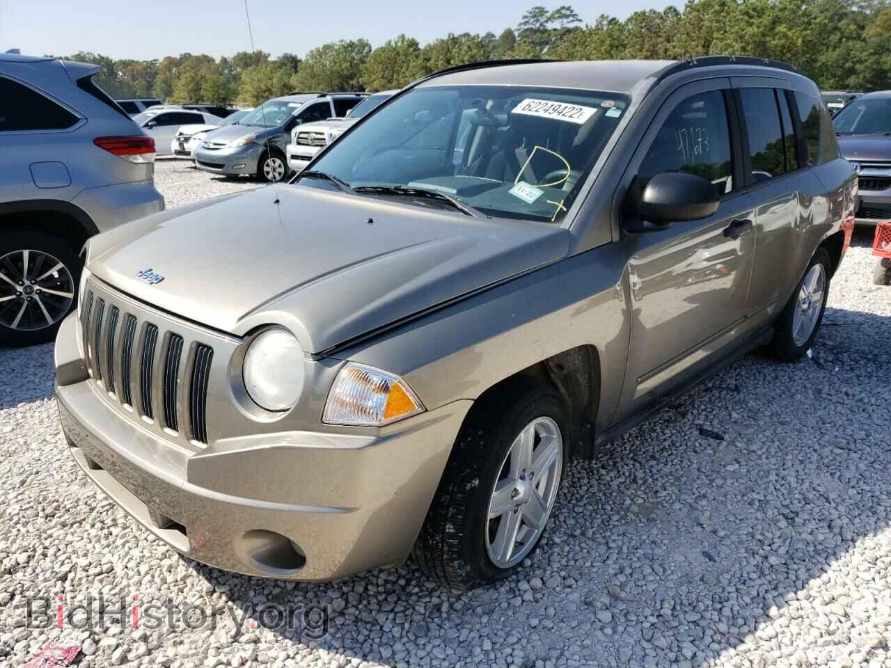 2008 JEEP COMPASS - VIN: 1J8FT47W58D744418 - Фото 2