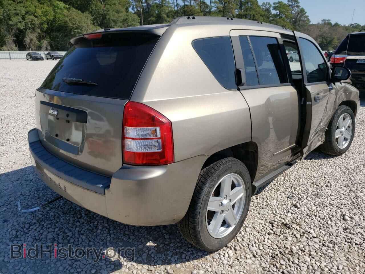 2008 JEEP COMPASS - VIN: 1J8FT47W58D744418 - Фото 4