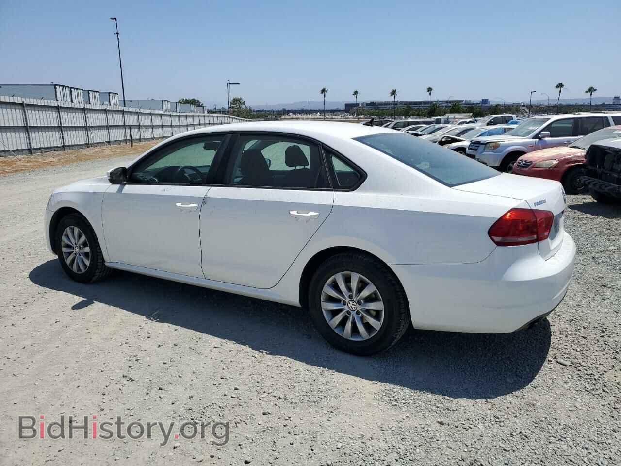 2013 VOLKSWAGEN PASSAT - VIN: 1VWAP7A39DC086556 - Фото 2