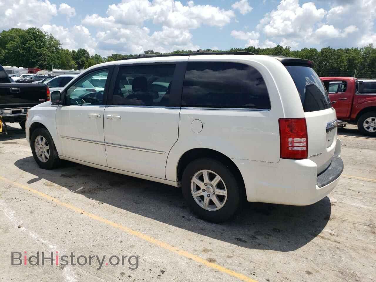 2010 CHRYSLER MINIVAN - VIN: 2A4RR5D17AR351258 - Фото 2