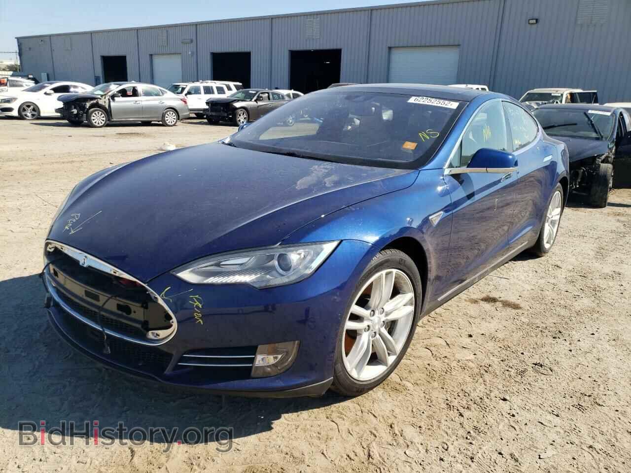 2015 TESLA MODEL S - VIN: 5YJSA1S10FF099480 - Фото 2