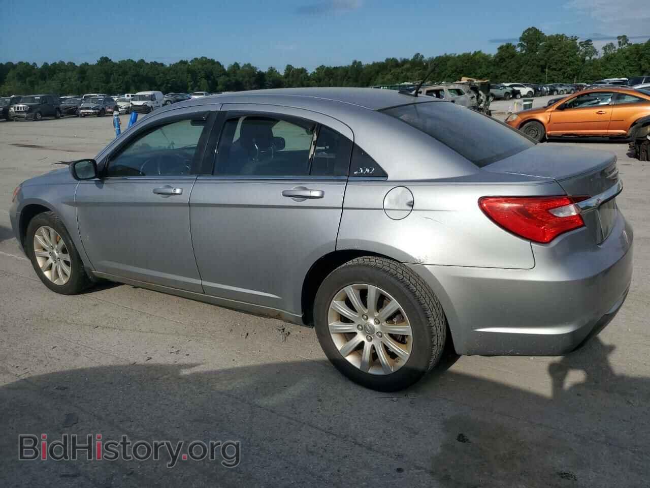 2013 CHRYSLER 200 - VIN: 1C3CCBBB5DN513174 - Photo 2