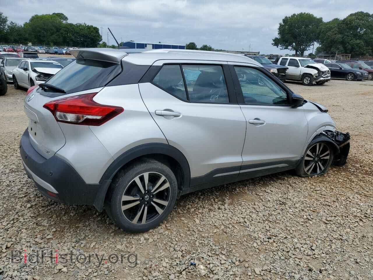 2020 NISSAN KICKS - VIN: 3N1CP5DV2LL543033 - Фото 3