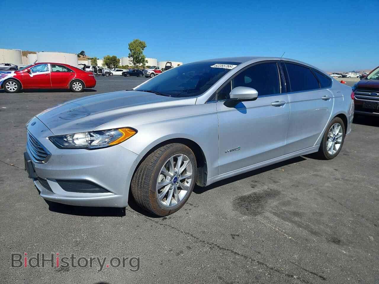 Photo 3FA6P0LU3HR217306 - FORD FUSION 2017