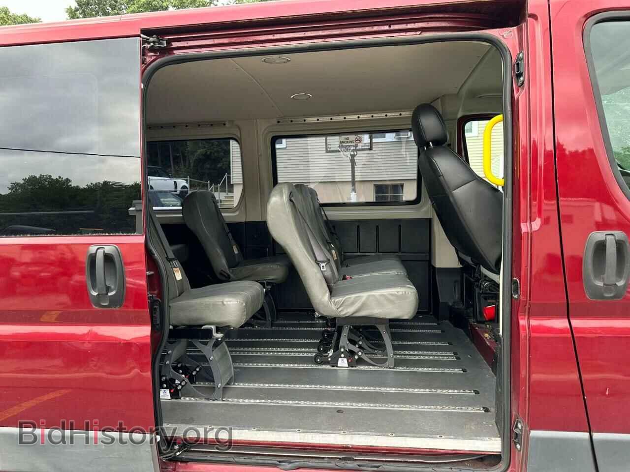 2015 RAM All Models - VIN: 3C6TRVAG1FE511686 - Photo 9