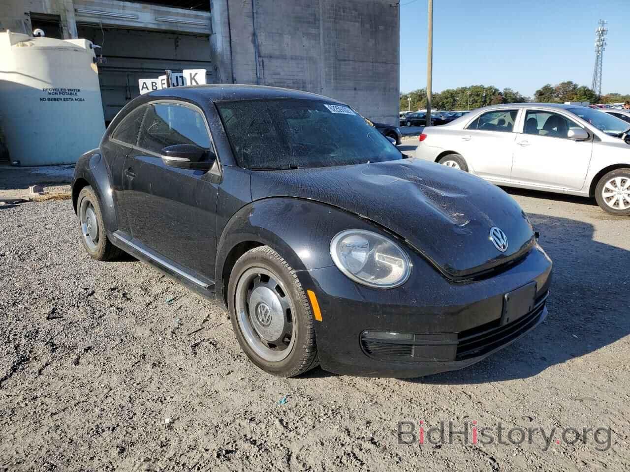 Photo 3VWJP7ATXCM650129 - VOLKSWAGEN BEETLE 2012